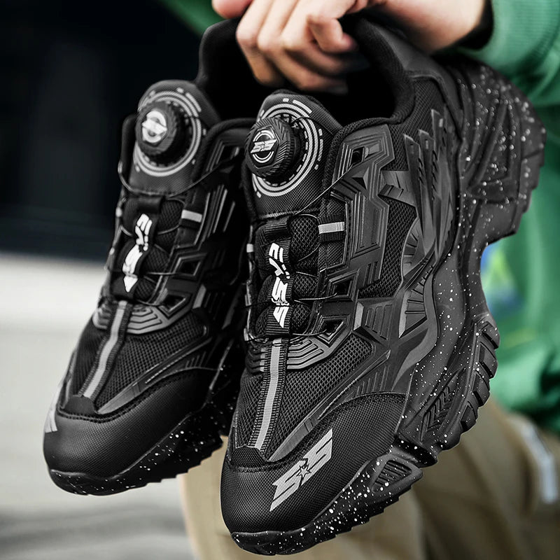 Men's casual athletic sneakers