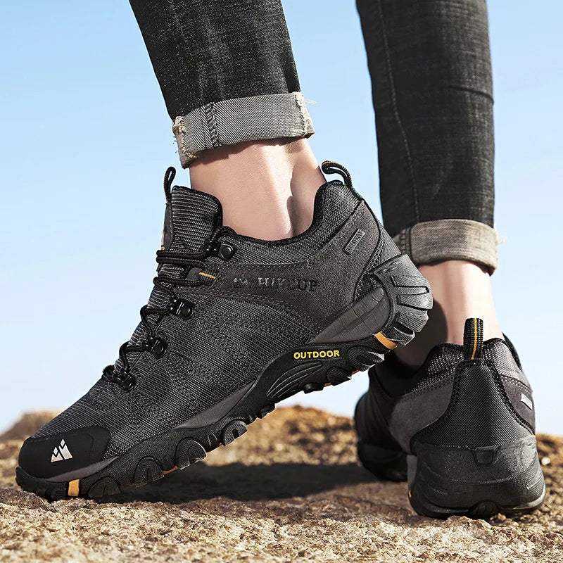 HIKEUP Non-slip Men Hiking Shoes Breathable Outdoor Wear Resistant Splashproof Climbing Men Sneaker Tourism Mountain Shoes