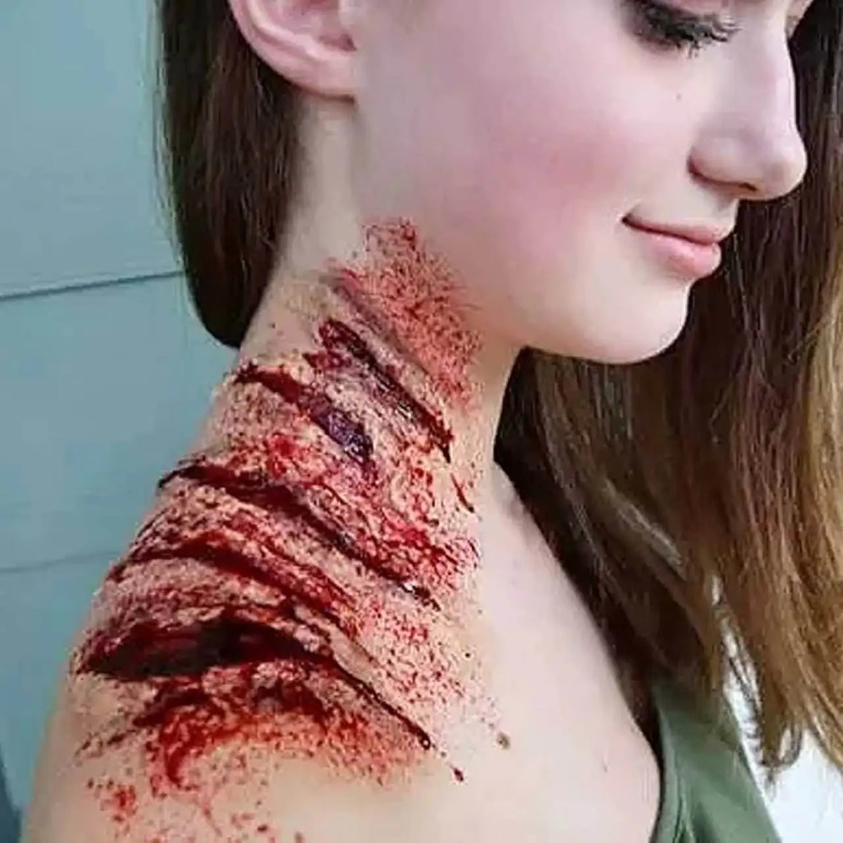 Fake Blood Spray 60ml Washable Halloween SFX Special Effects Makeup Realistic Blood for Vampire Zombie Cosplay Horror Party Cost
